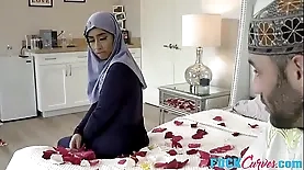 Violet Myers in hijab shows off her dancing skills